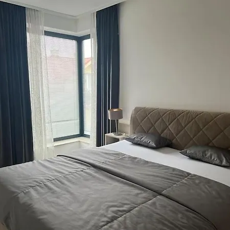 Apartment Rezidencia Kmetova So Sukromnym Parkovanim Zdarma, 5 Min Peso Do Centra